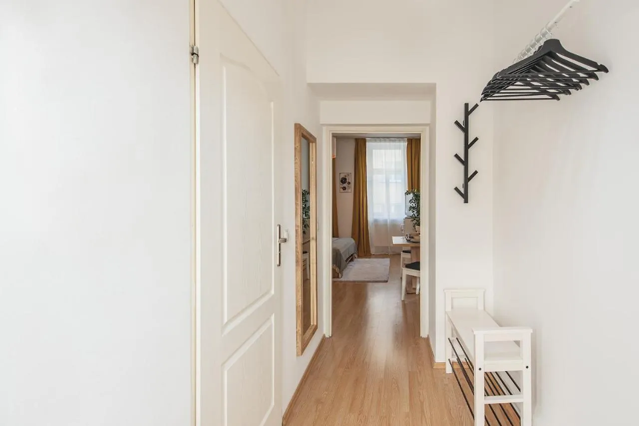 Beautiful Apartment - 12 Minutes To City Center فيينا