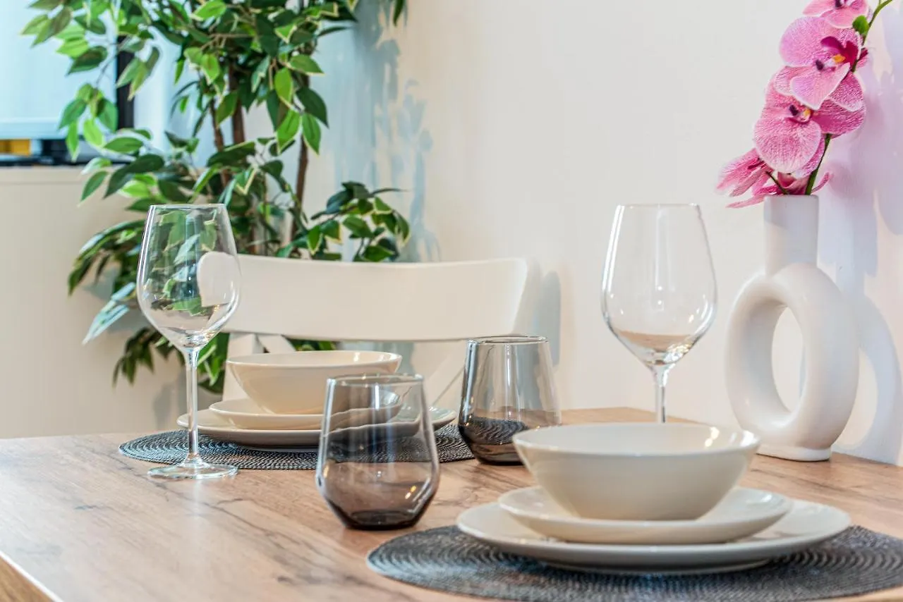 Beautiful Apartment - 12 Minutes To City Center Viena